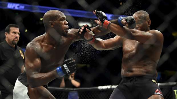 jon-jones-dan-cormier-ufc-214.jpg